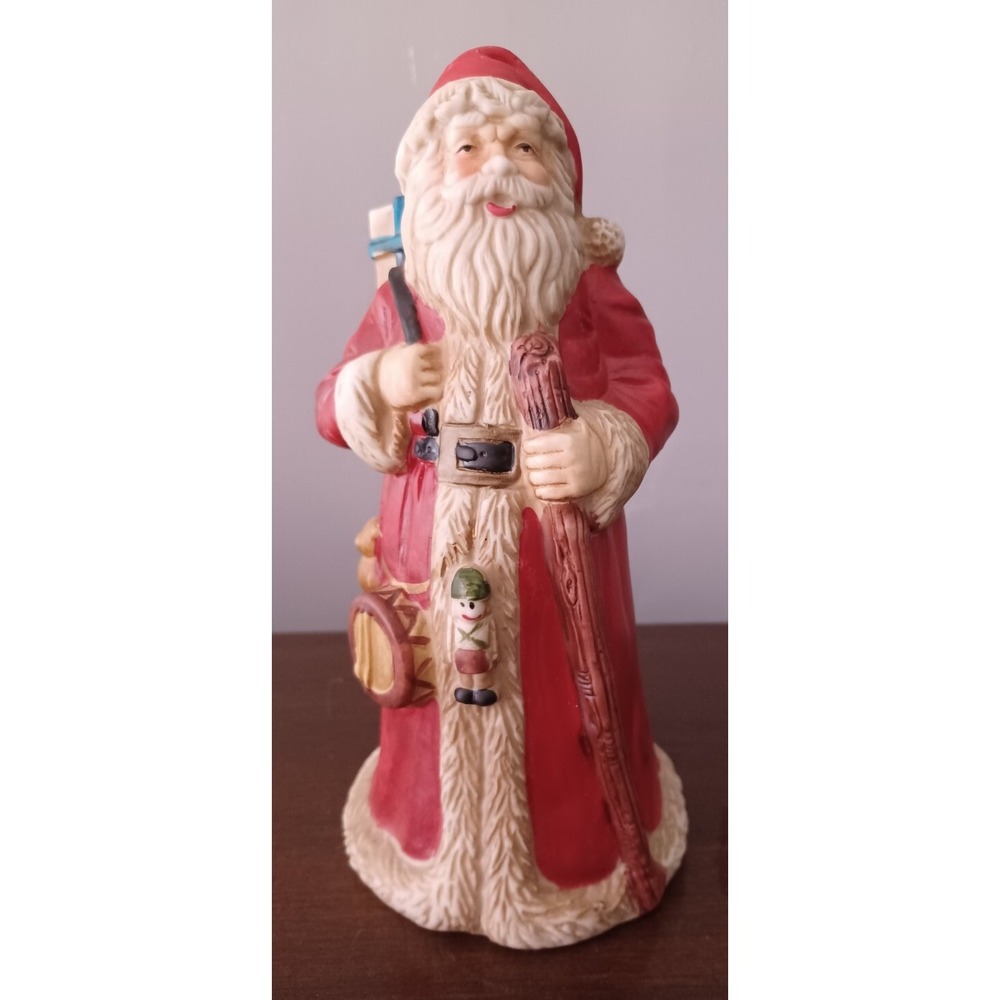 Vtg Musical St. Nicholas Santa wind up figurine Christmas. Rare. Doesn't work
